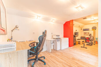 pokoj v podkroví - Prodej domu 160 m², Karlova Ves