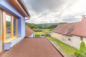 pohled z balkonu - Prodej domu 160 m², Karlova Ves