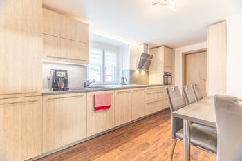 kuchyně - Prodej domu 160 m², Karlova Ves