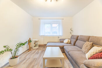 obývací pokoj - Prodej domu 160 m², Karlova Ves