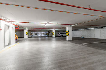 Pronájem kancelářských prostor 103 m², Praha 5 - Smíchov