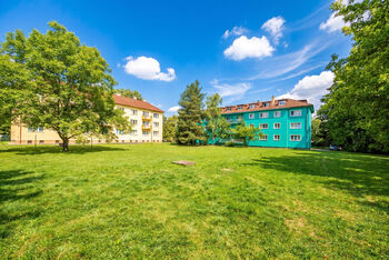 Prodej bytu 2+1 v osobním vlastnictví 43 m², Praha 10 - Uhříněves
