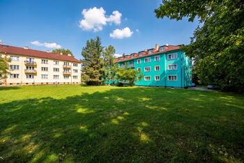 Prodej bytu 2+1 v osobním vlastnictví 43 m², Praha 10 - Uhříněves