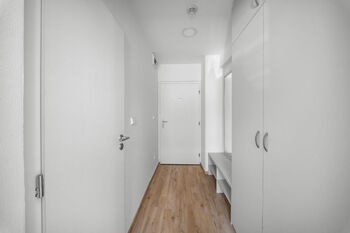 Prodej bytu 1+1 v osobním vlastnictví 34 m², Praha 5 - Jinonice