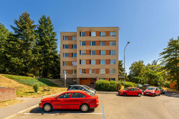 Prodej bytu 3+kk v osobním vlastnictví 61 m², Praha 8 - Kobylisy
