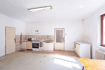 Prodej zemědělského objektu 191 m², Hlavenec