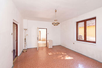 Prodej zemědělského objektu 191 m², Hlavenec