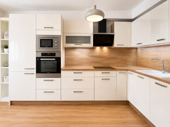 Prodej bytu 3+kk v osobním vlastnictví 74 m², Praha 9 - Hostavice