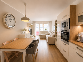Prodej bytu 3+kk v osobním vlastnictví 74 m², Praha 9 - Hostavice