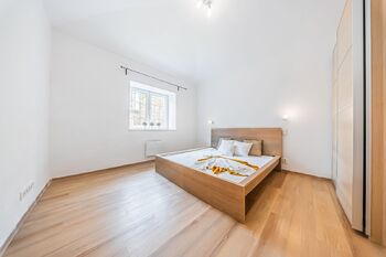 Prodej bytu 2+kk v osobním vlastnictví 43 m², Hostivice