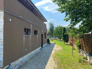 Pronájem domu 450 m², Praha 6 - Nebušice