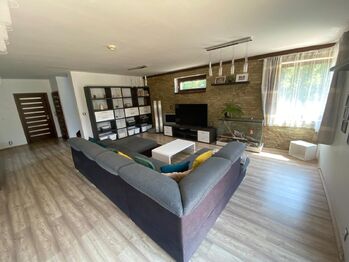 Pronájem domu 450 m², Praha 6 - Nebušice
