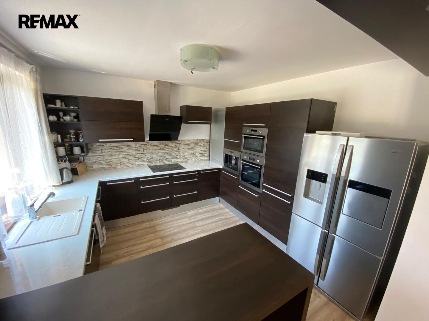 Pronájem domu 450 m², Praha 6 - Nebušice – fotografie 4