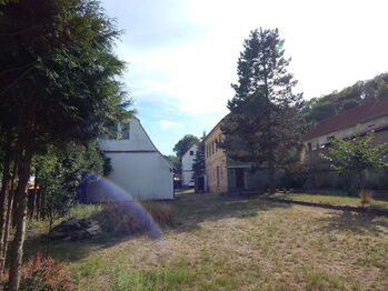 Pohled od stodoly - Prodej domu 160 m², Velemín
