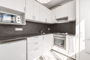 Pronájem bytu 1+1 v osobním vlastnictví 36 m², Praha 10 - Záběhlice