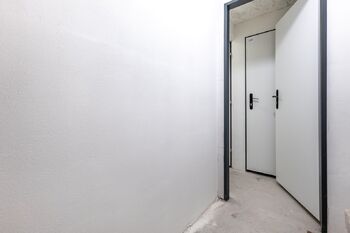 Pronájem skladovacích prostor, Praha 5 - Smíchov