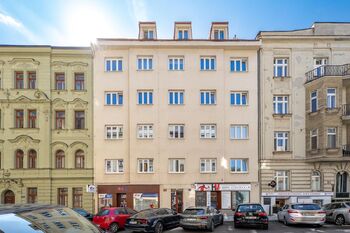 Pronájem skladovacích prostor, Praha 5 - Smíchov