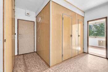Byt 3+1, Mírová, Rychnov nad Kněžnou - chodba - Prodej bytu 3+1 v osobním vlastnictví 71 m², Rychnov nad Kněžnou