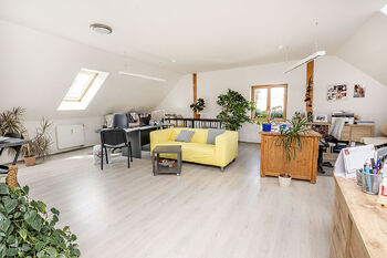 Pronájem kancelářských prostor 75 m², Písek