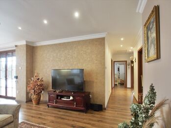 Obývací pokoj s KK - Prodej domu 126 m², Bystřice
