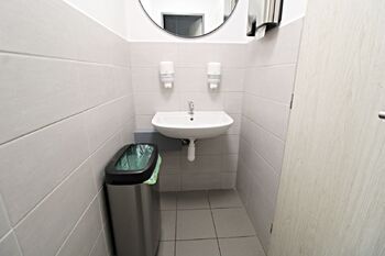 Pronájem obchodních prostor, Loučovice