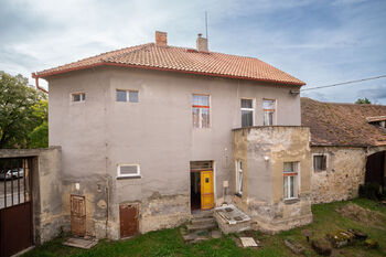 Prodej domu 300 m², Blevice