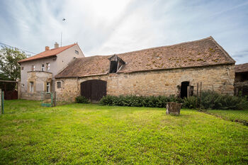 Prodej domu 300 m², Blevice