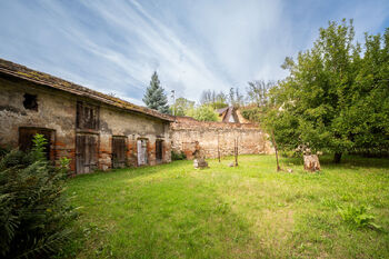 Prodej domu 300 m², Blevice