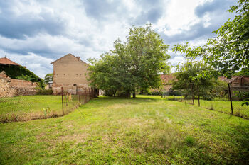 Prodej domu 300 m², Blevice