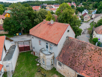Prodej domu 300 m², Blevice
