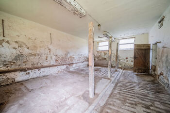 Prodej domu 300 m², Blevice