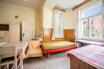 Prodej domu 300 m², Blevice