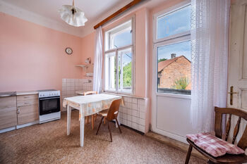 Prodej domu 300 m², Blevice
