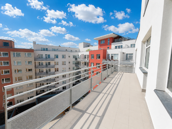 Prodej bytu 3+kk v osobním vlastnictví 85 m², Praha 5 - Hlubočepy