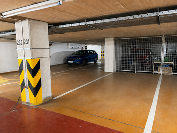 Prodej bytu 3+kk v osobním vlastnictví 85 m², Praha 5 - Hlubočepy