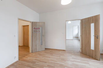 Pronájem bytu 3+1 v osobním vlastnictví 65 m², Praha 5 - Radotín