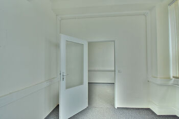 Pronájem kancelářských prostor 35 m², Hradec Králové
