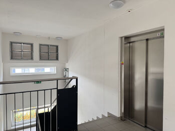 Pronájem bytu 2+kk v osobním vlastnictví 45 m², Praha 10 - Uhříněves