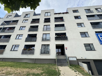 Pronájem bytu 2+kk v osobním vlastnictví 45 m², Praha 10 - Uhříněves