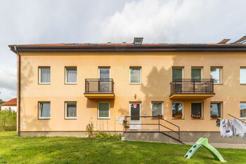 Pronájem bytu 1+1 v osobním vlastnictví 49 m², Milovice