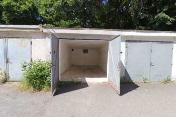 Prodej garáže 16 m², Praha 5 - Košíře