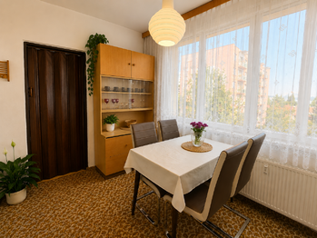jídelna - Prodej bytu 2+1 v osobním vlastnictví 62 m², České Budějovice