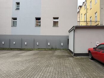 Pronájem garážového stání, Karlovy Vary