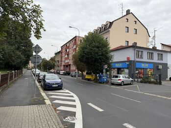 Pronájem garážového stání, Karlovy Vary