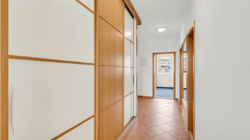 Prodej bytu 2+kk v osobním vlastnictví 60 m², Praha 10 - Strašnice