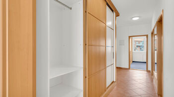 Prodej bytu 2+kk v osobním vlastnictví 60 m², Praha 10 - Strašnice