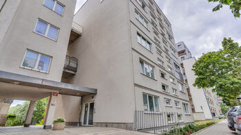 Prodej bytu 2+kk v osobním vlastnictví 60 m², Praha 10 - Strašnice