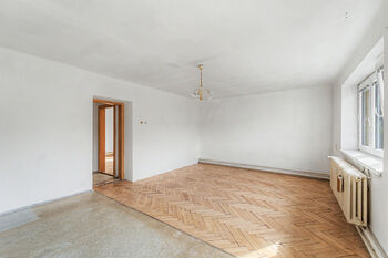 Prodej bytu 3+1 v osobním vlastnictví 64 m², Netvořice