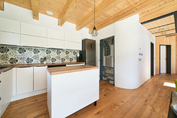 Kuchyň - Prodej domu 110 m², Hradec Králové