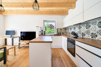 Kuchyň - Prodej domu 110 m², Hradec Králové